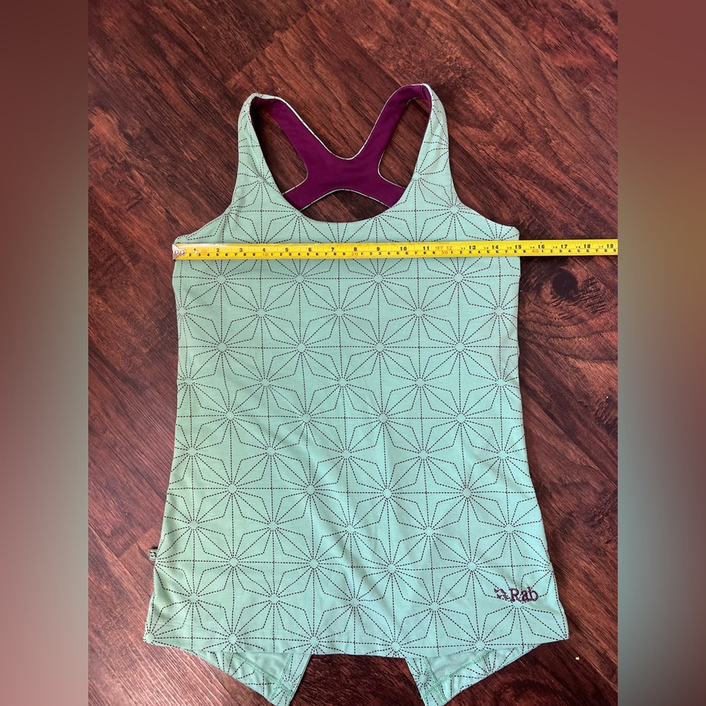 Rab Trance Tank Green Purple Geometric Womens Size 10 Athleisure Workout Preppy - Picture 7 of 10